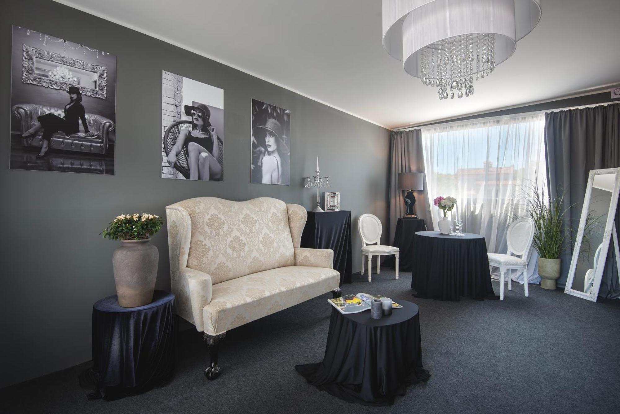 Boutique Hotel Chevalier By Bura Hotels - Adults Only Medulin Exterior foto